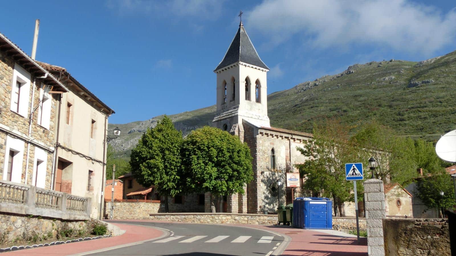 Foto del Registro Civil de Cármenes