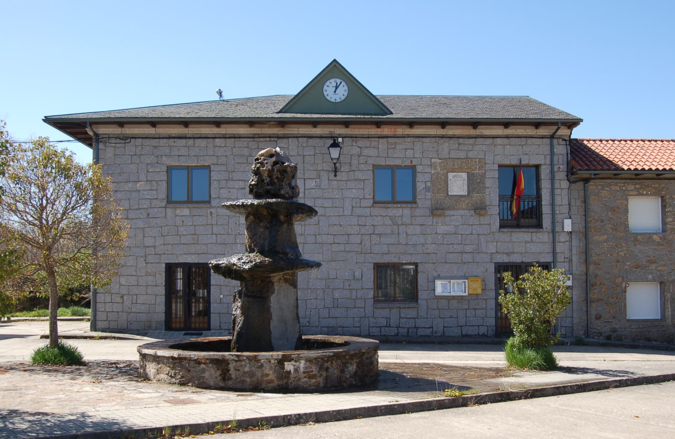 Foto del Registro Civil de Cernadilla