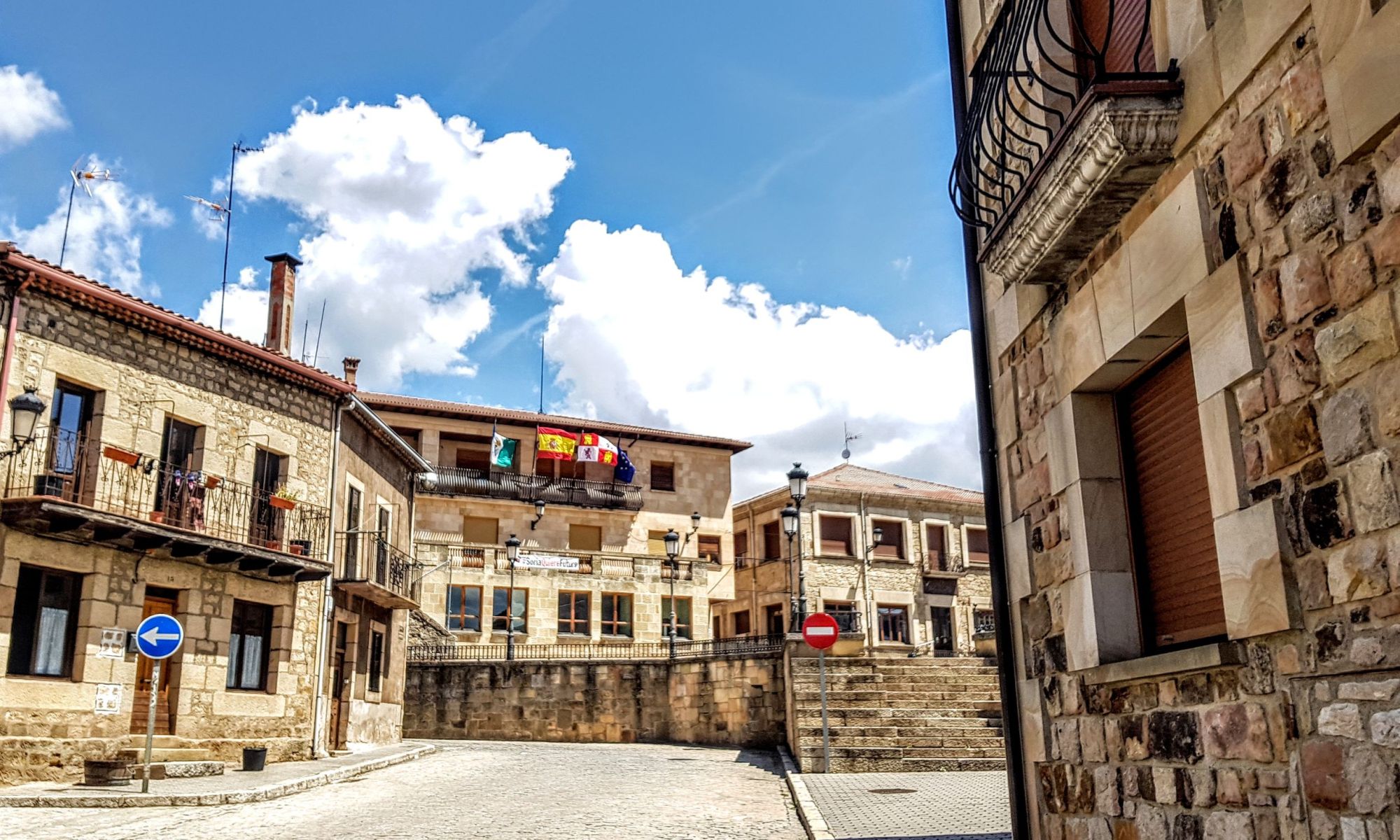Foto del Registro Civil de Duruelo de la Sierra