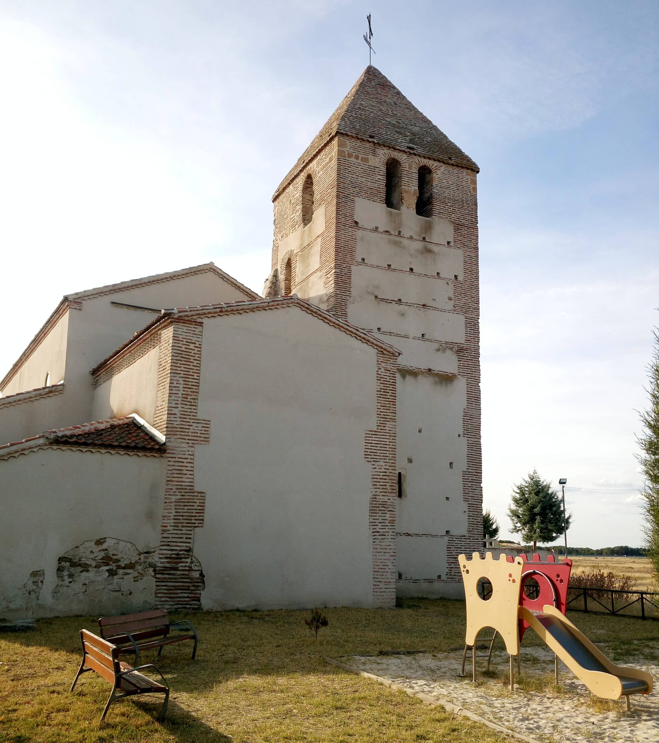 Foto del Registro Civil de Pinarejos