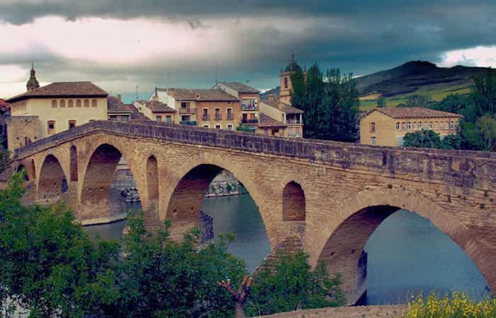 Foto del Registro Civil de Puente la Reina