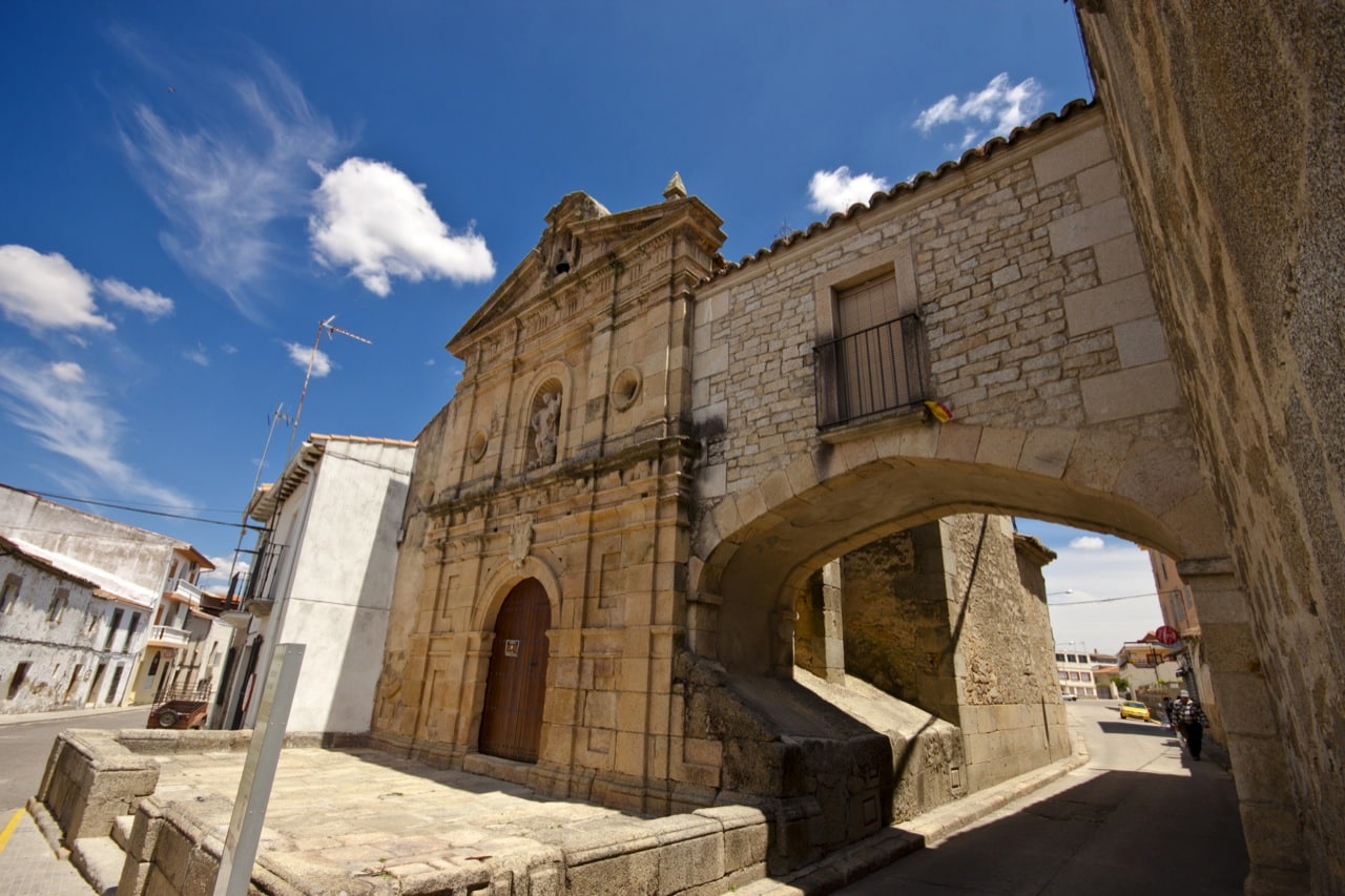 Foto del Registro Civil de Zarza la Mayor